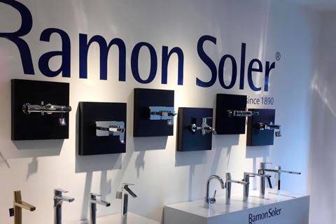 Exposición de grifería Ramón Soler